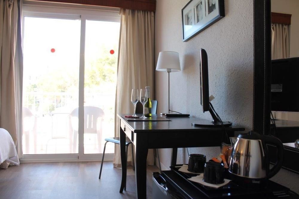 Hostal Jakiton Palmanova Exterior foto