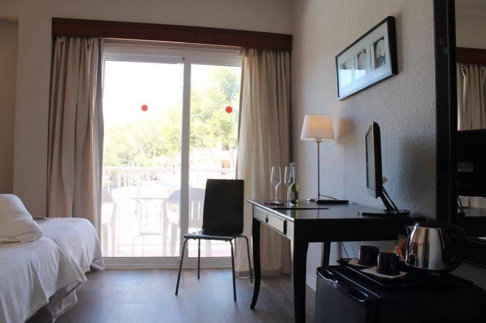 Hostal Jakiton Palmanova Exterior foto