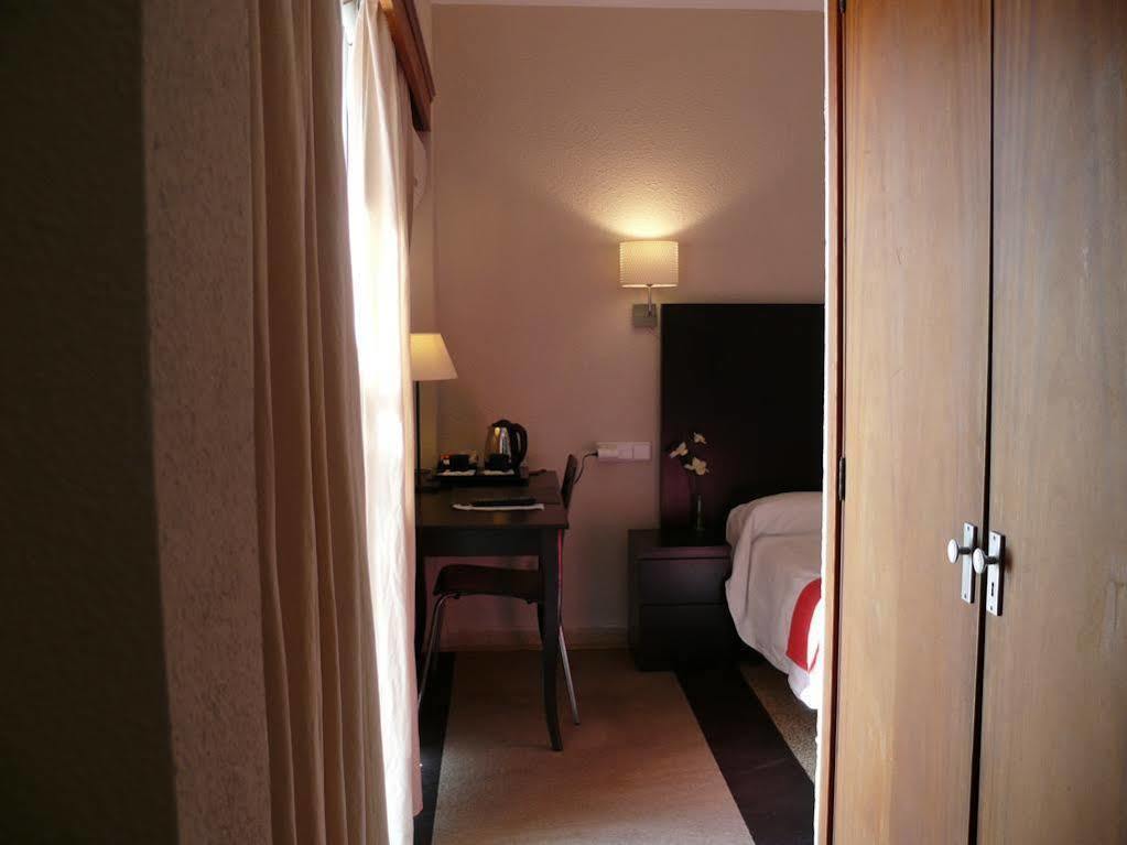 Hostal Jakiton Palmanova Exterior foto